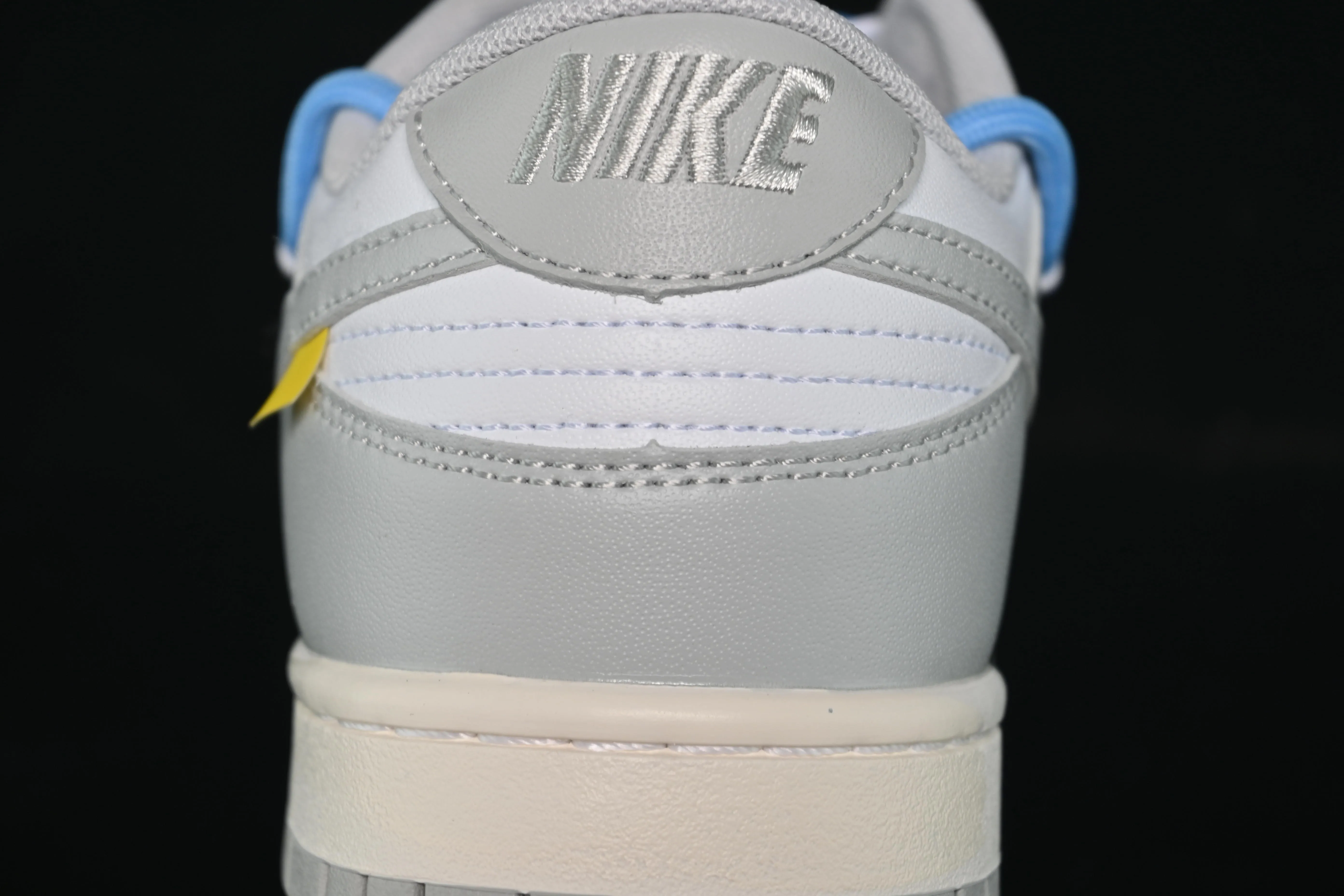 All categories Nk SB Dunk series Nk SB Dunk Low low-top sneakers Nike SB Dunk Low white gray strap low-top casual sneakers DD1391-100